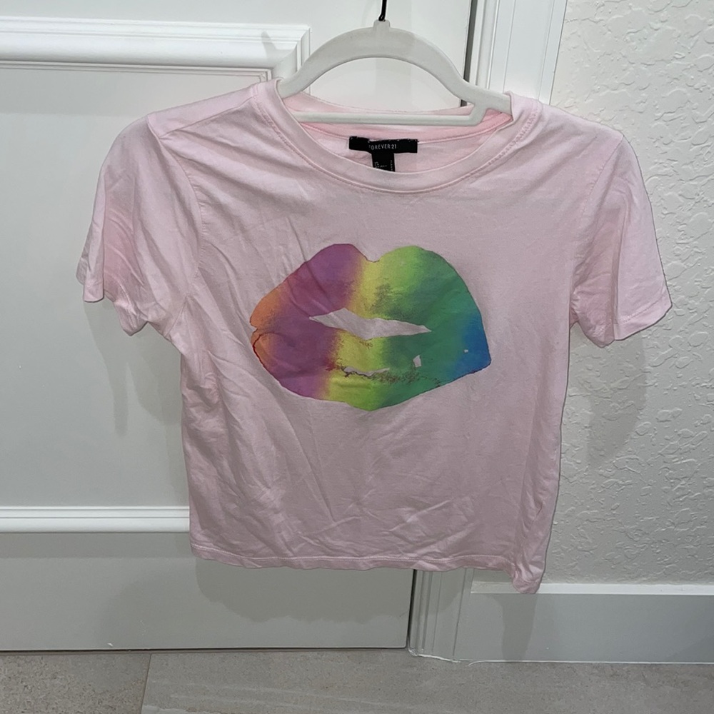 💕💕never worn Forever 21 pink t-shirt💕💕 - Picture 2 of 5